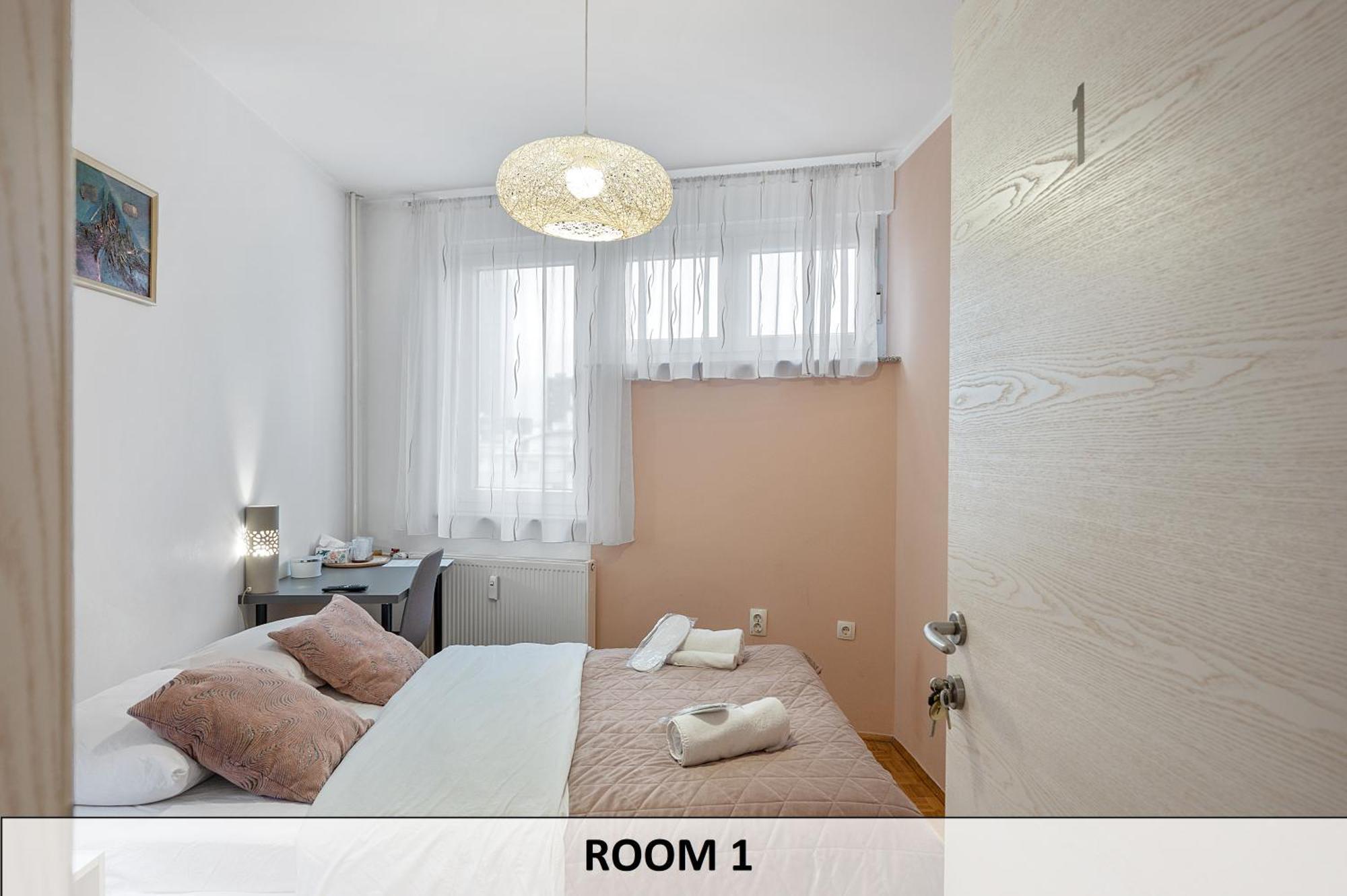 Apartman I Sobe Sofi With Common Kitchen Bathroom And Toilet Záhřeb Exteriér fotografie